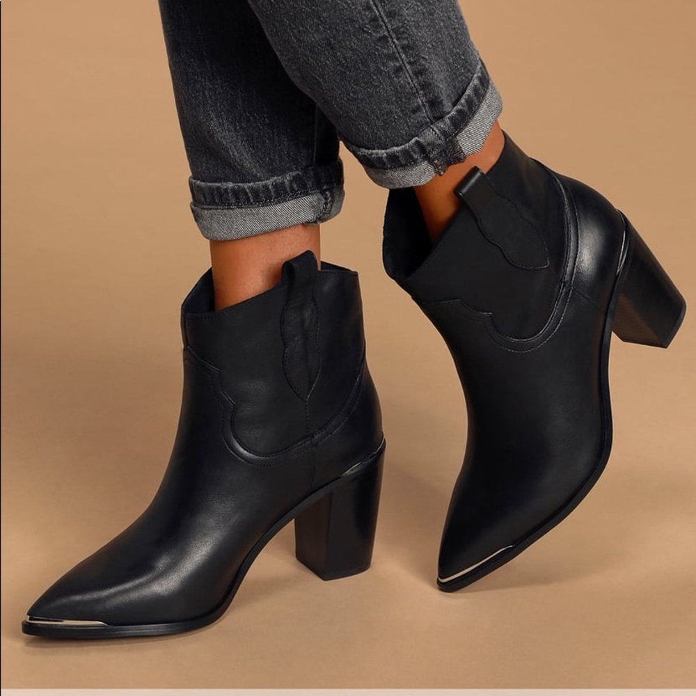 Steve Madden Zora Leather Pointed-Toe